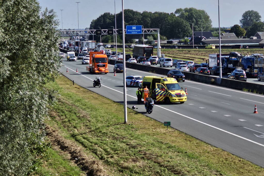 Motorrijder gewond na val op snelweg