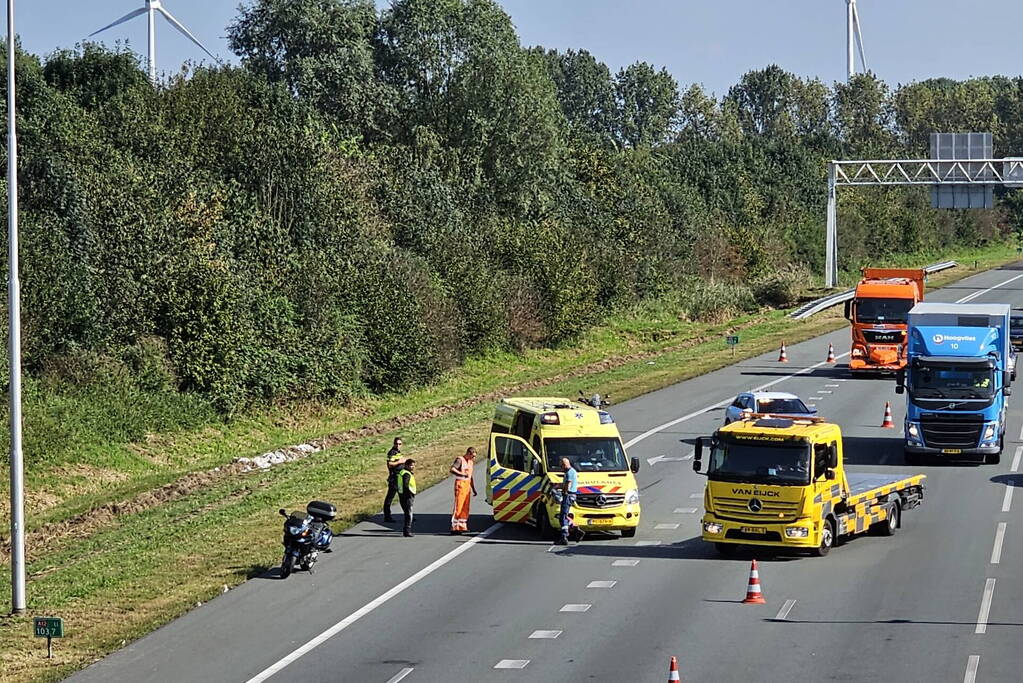 Motorrijder gewond na val op snelweg