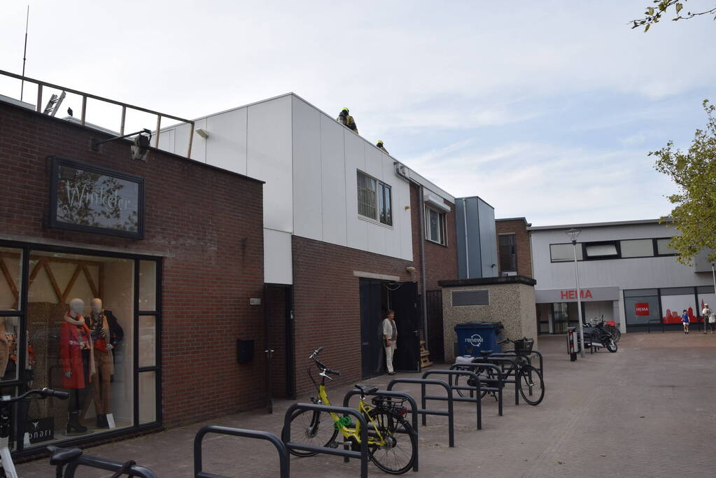 Brandweer inzet vanwege verbranden karton