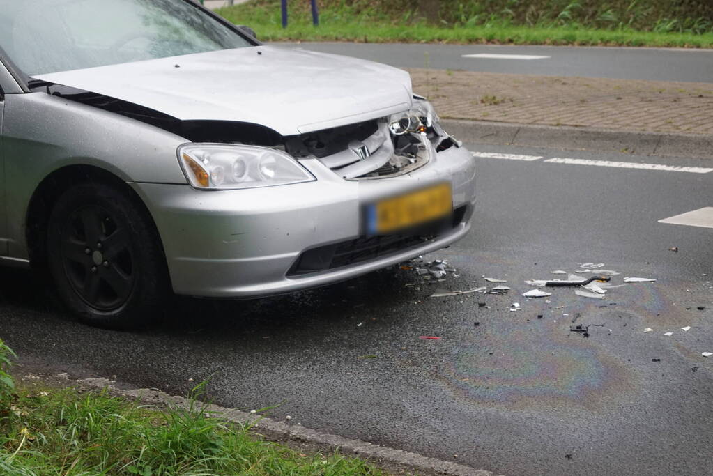 Flinke schade bij kop-staartbotsing