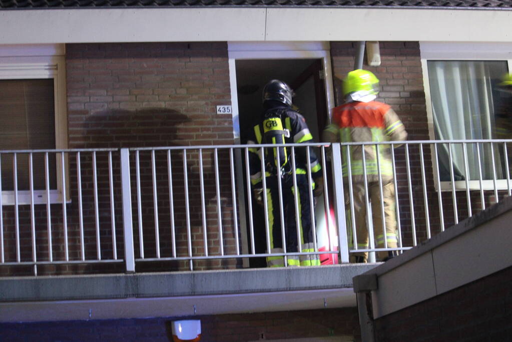 Uitslaande woningbrand snel onder controle
