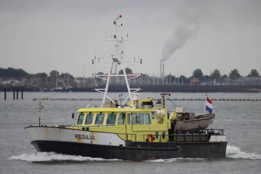 Grote zoekactie naar te water geraakte persoon