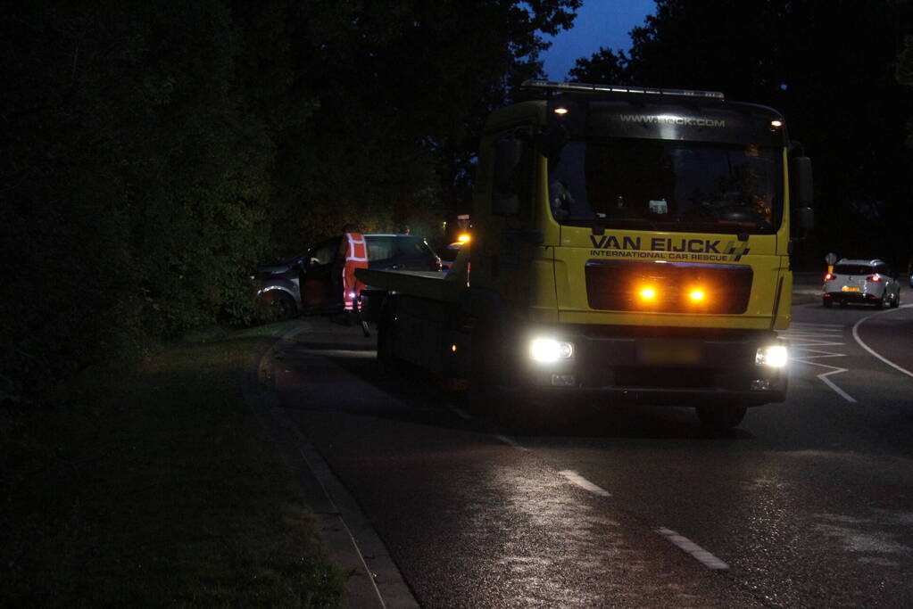 Vier gewonden bij botsing tussen auto en fietser