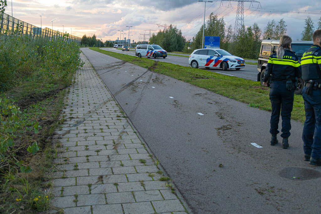 Bestuurder crasht met dure Porsche