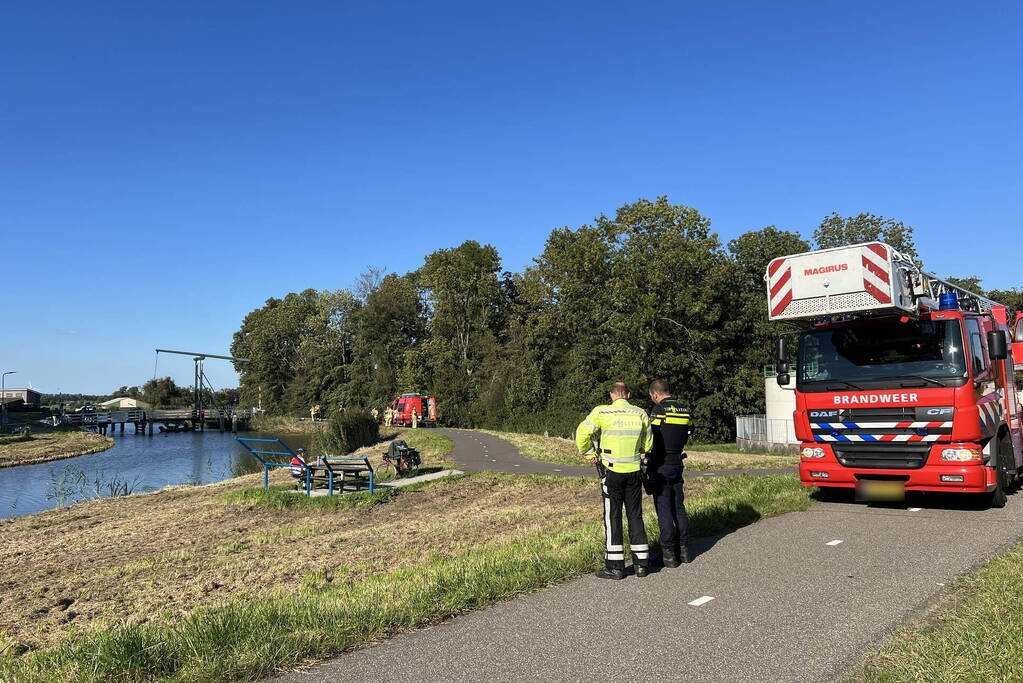 Zoekactie na aantreffen fiets langs water