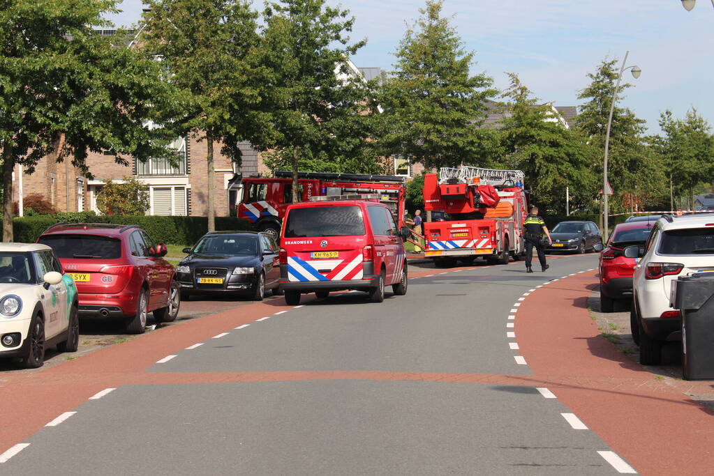 Fikse brand in tuinhuis in achtertuin