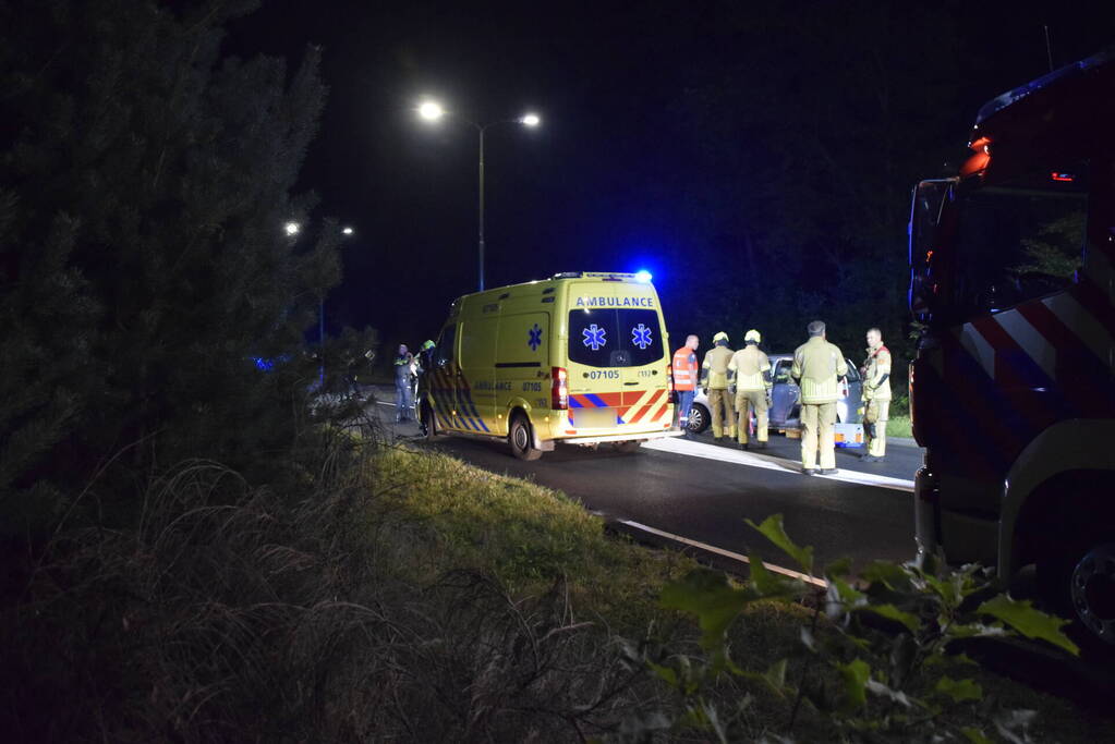 Achtervolging eindigt in crash, Maserati zwaar beschadigd