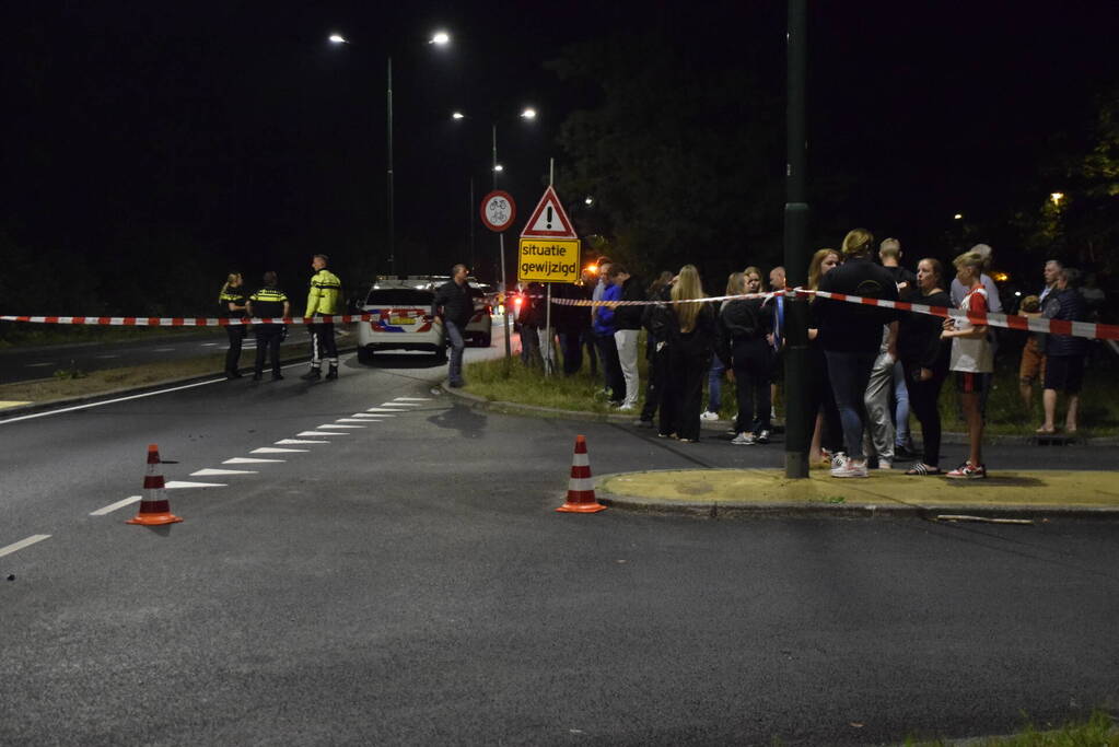 Achtervolging eindigt in crash, Maserati zwaar beschadigd