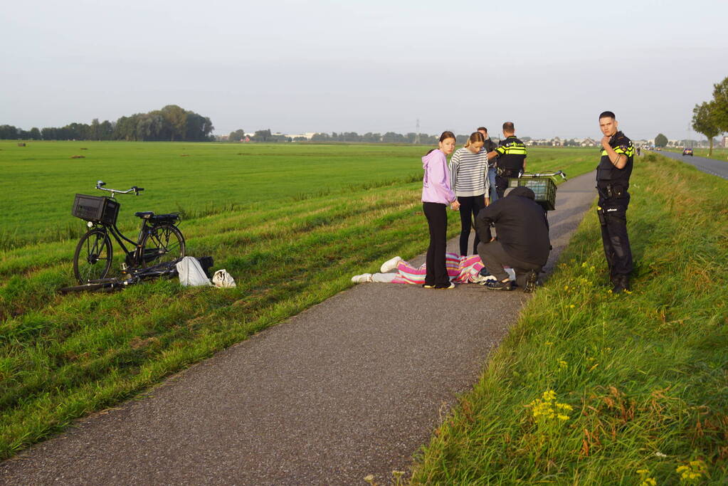 Dame gewond bij ongeval op fietspad