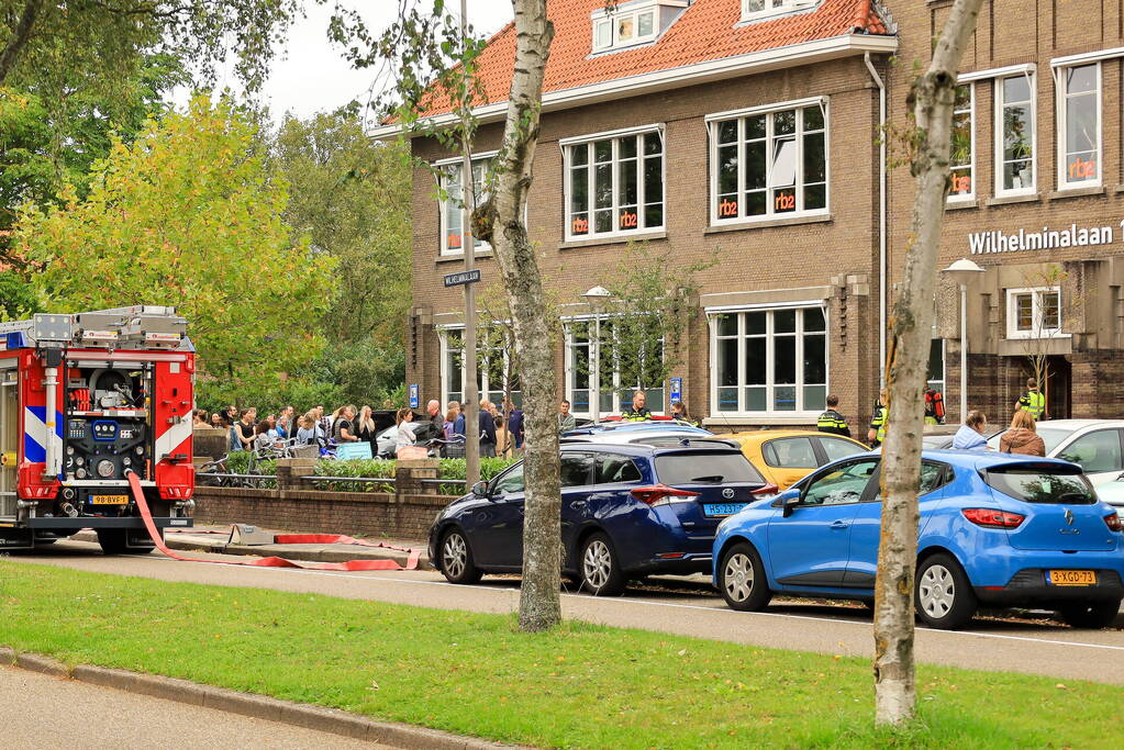 Bedrijfspand ontruimd vanwege brand