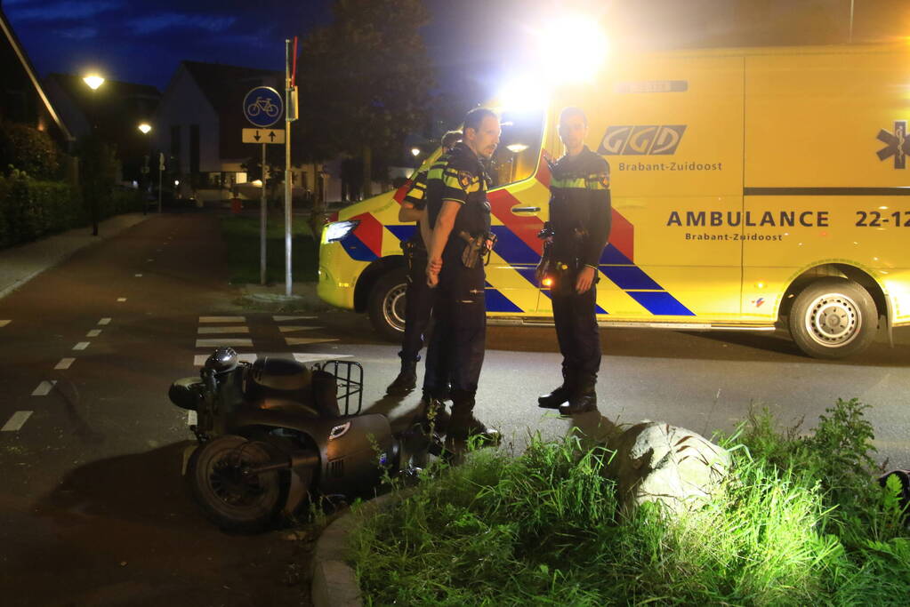 Scooterrijder ernstig gewond bij val