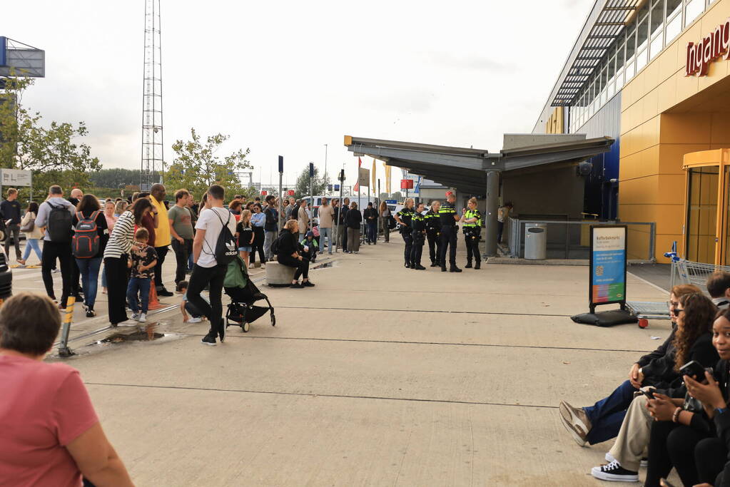IKEA ontruimd wegens brand