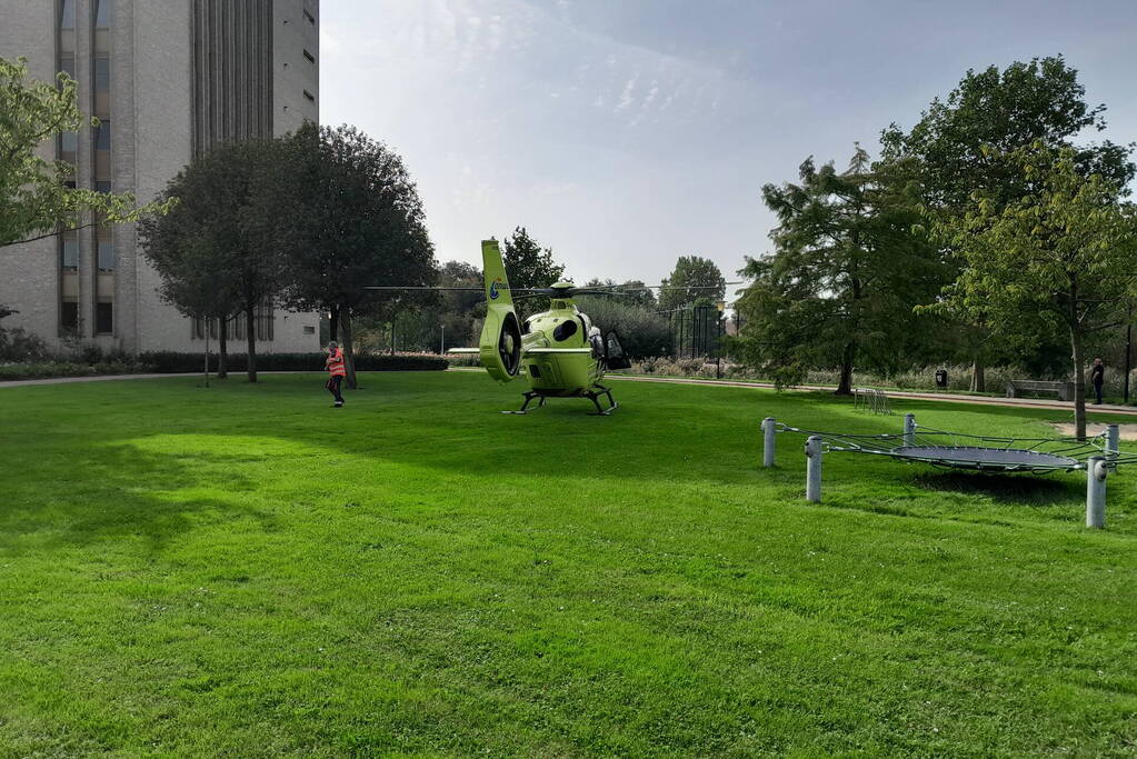 Veel rook bij brand in parkeergarage
