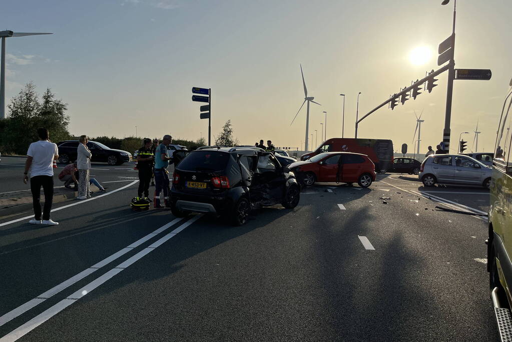 Voertuigen zwaar beschadigd door ongeval
