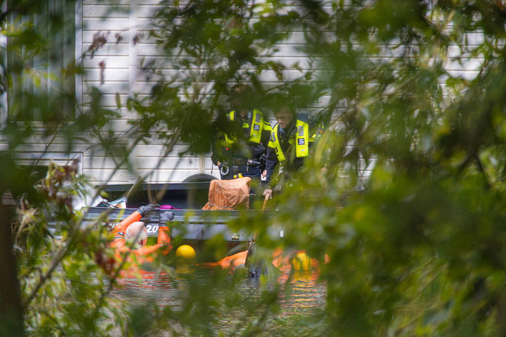 Politieonderzoek na vondst dode in water