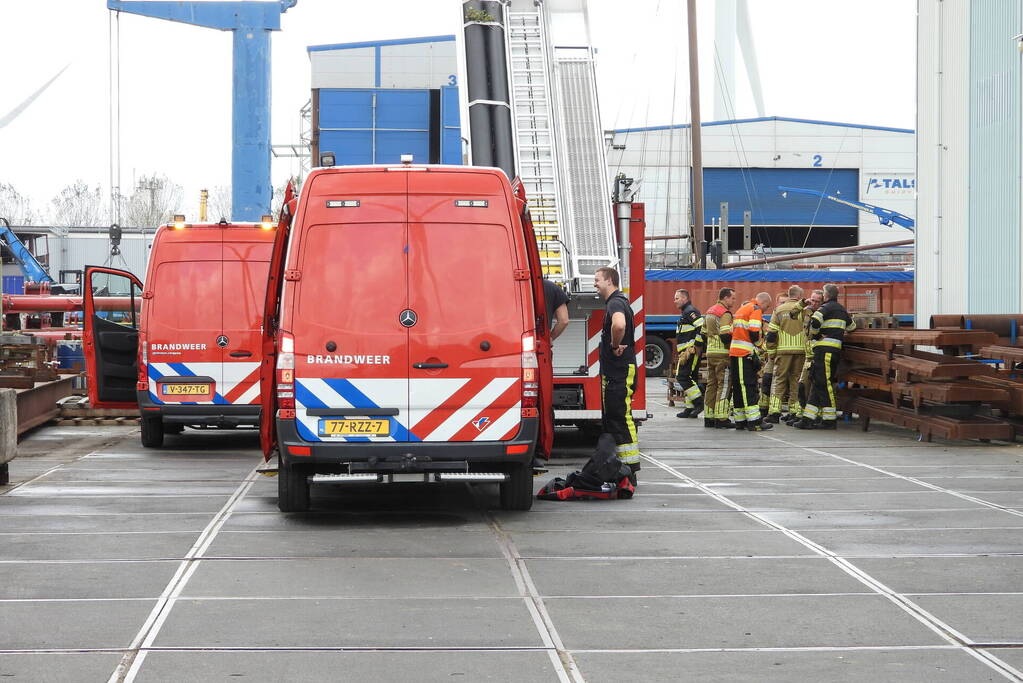 Persoon uit water gered