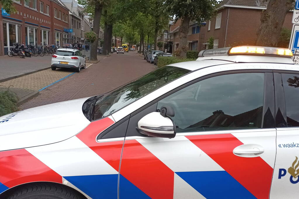 Automobilist en fietser in botsing