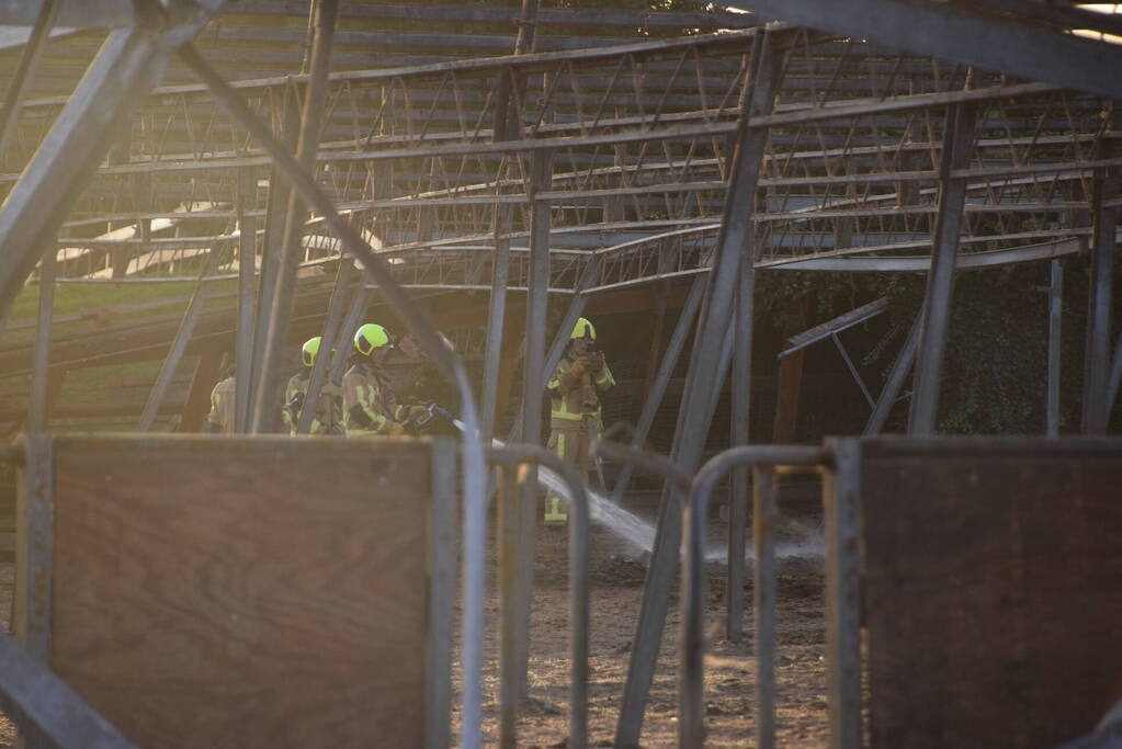 Brand in leegstaande kas snel geblust