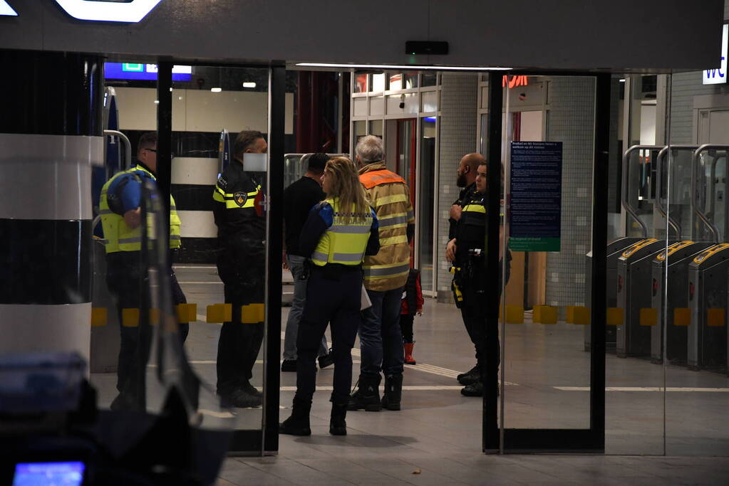 Inzet hulpdiensten voor incident in station