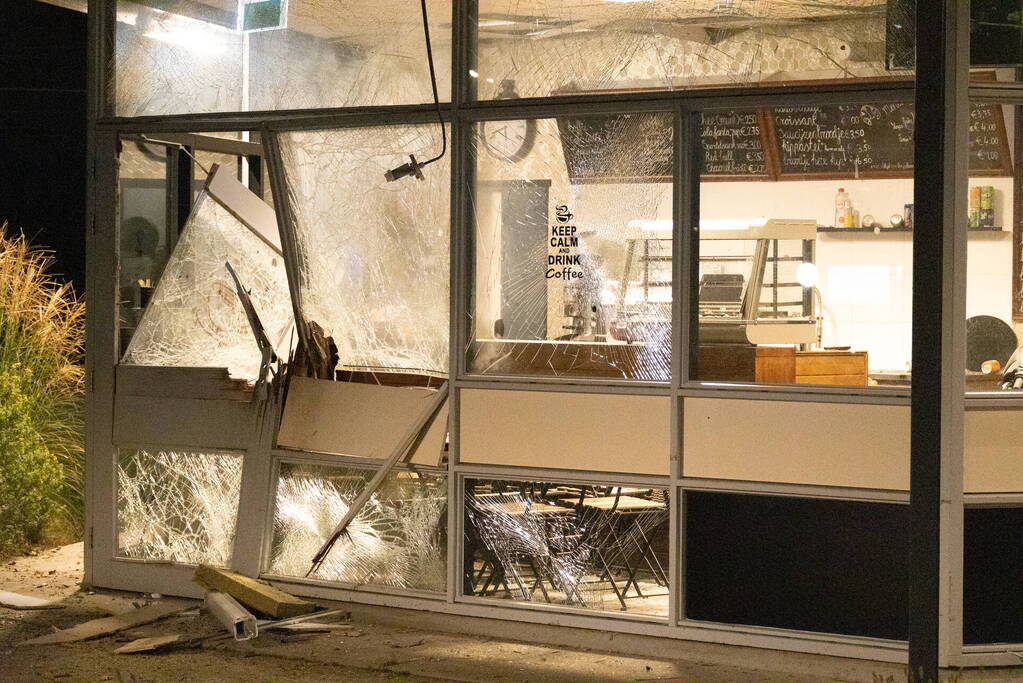 Veel schade na explosie bij Coffee Times NS-station