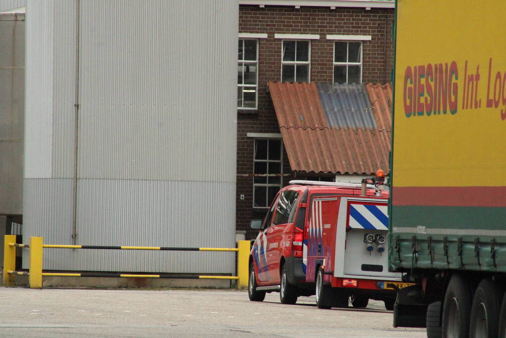 Brand in zuivelfabriek snel onder controle