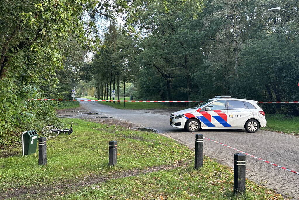 Onderzoek naar aantreffen overleden persoon in woning