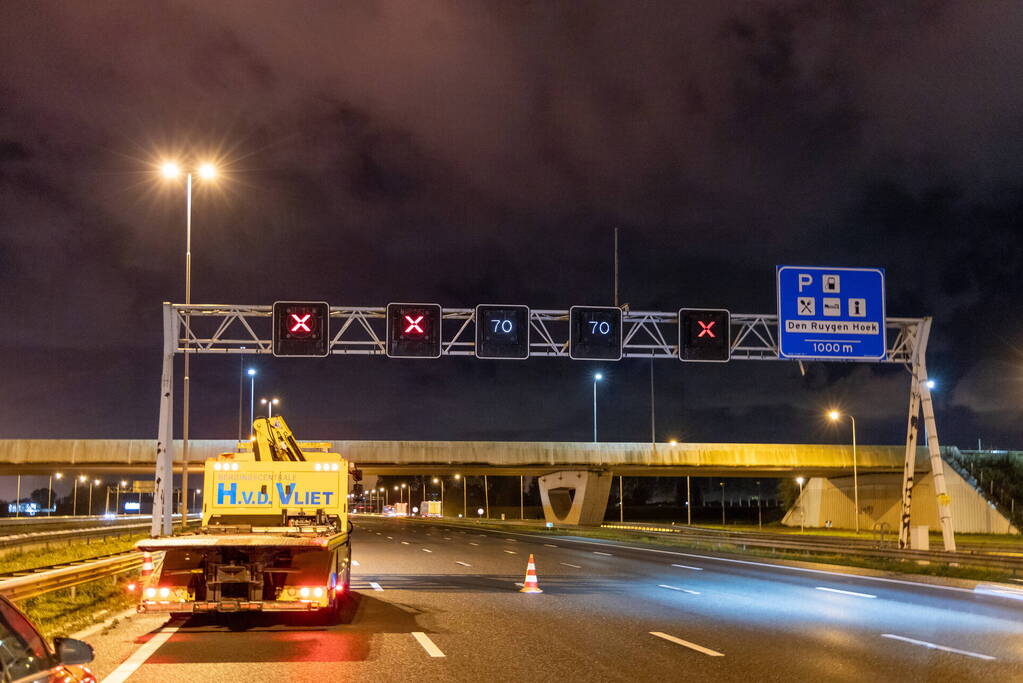 Flinke schade door gladheid op snelweg