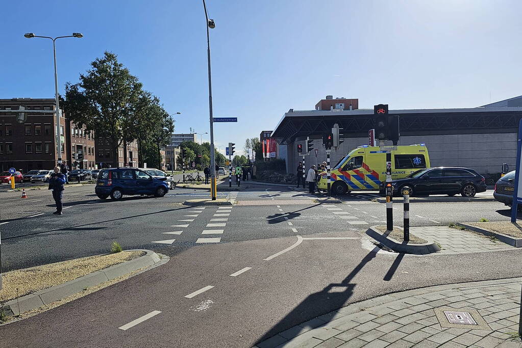 Flinke schade bij aanrijding op kruising