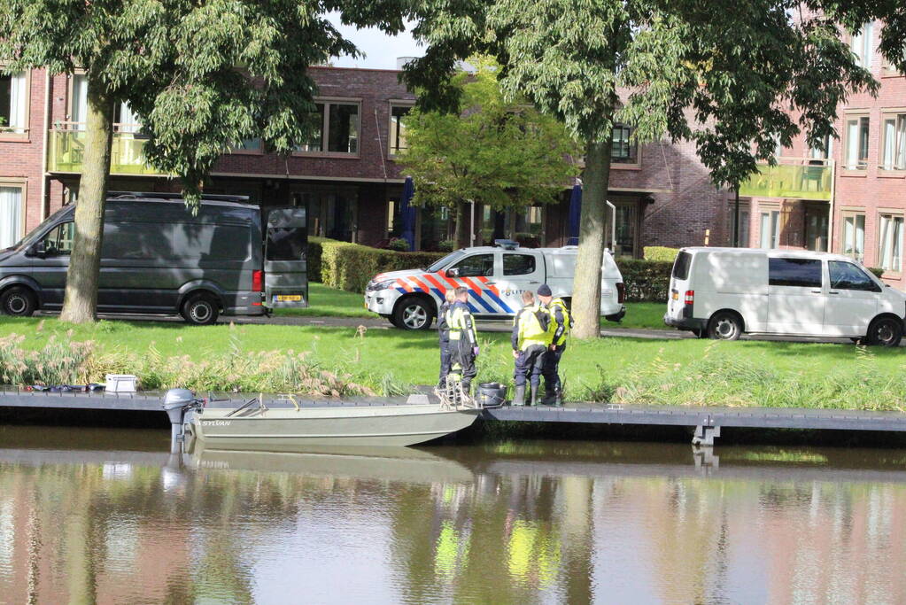 Politie zoekt water af na steekincident Bolsward