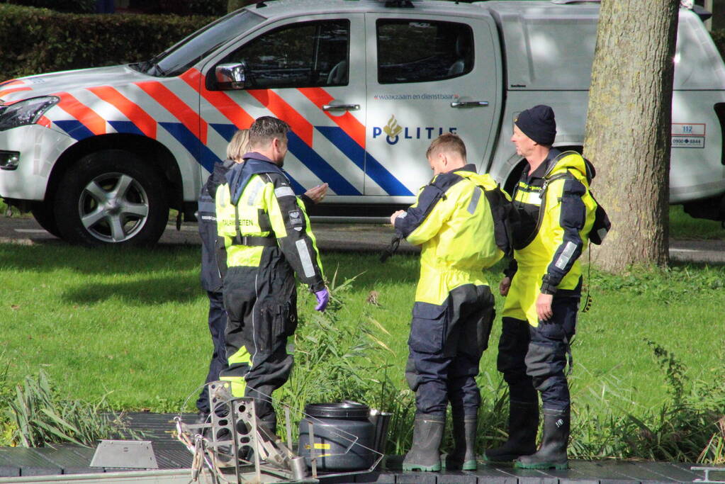 Politie zoekt water af na steekincident Bolsward