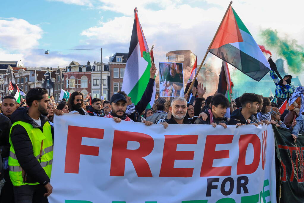Grote opkomst bij demonstratie pro Palestina
