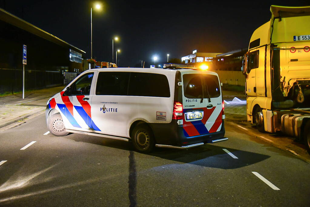 Aanslag met explosief bij bedrijfspand