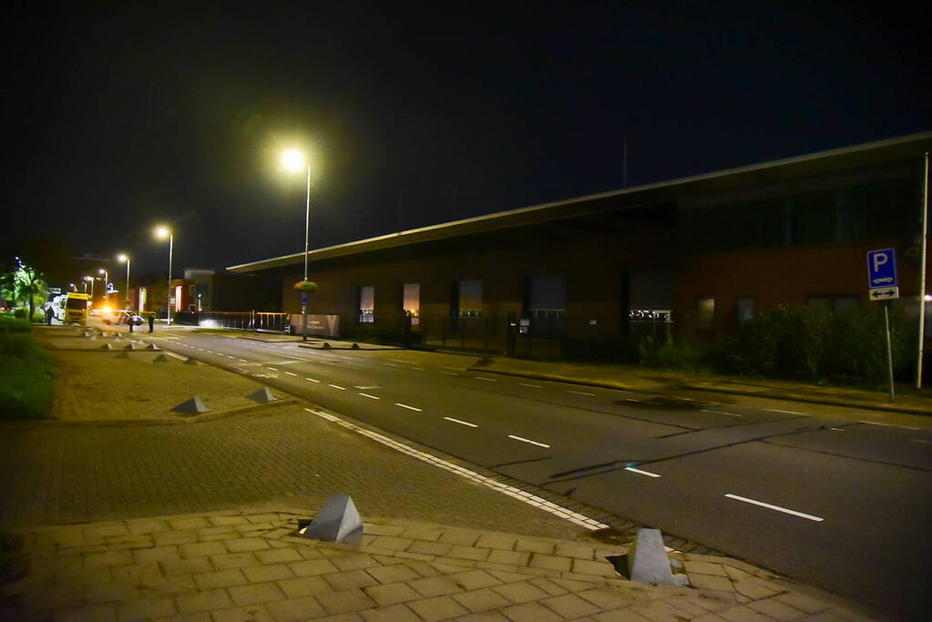 Aanslag met explosief bij bedrijfspand