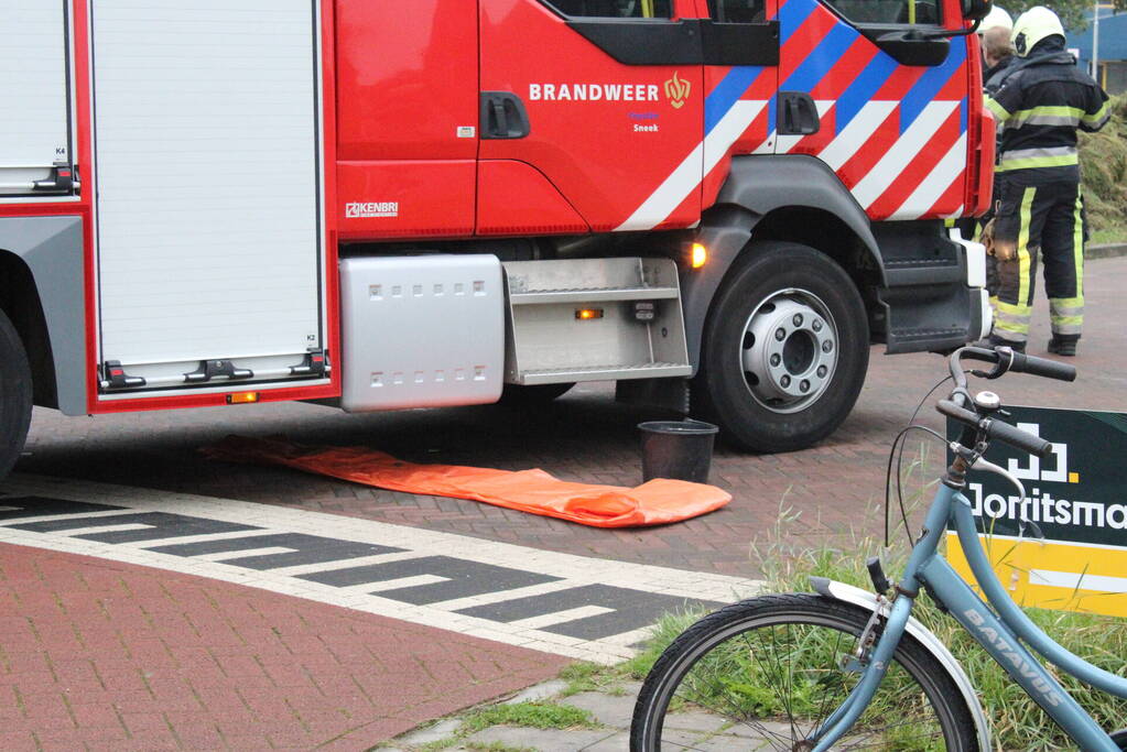 Woningen zonder stroom na brand in stroomhuisje