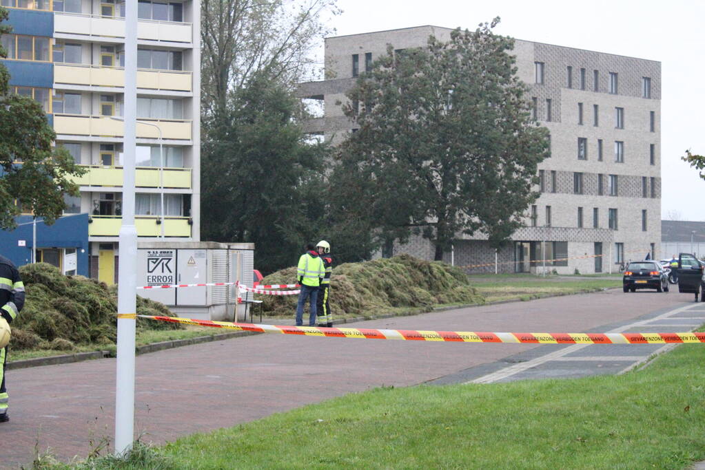 Woningen zonder stroom na brand in stroomhuisje