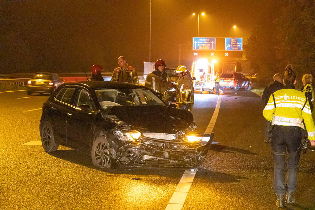 Dronken bestuurster veroorzaakt ongeval op snelweg