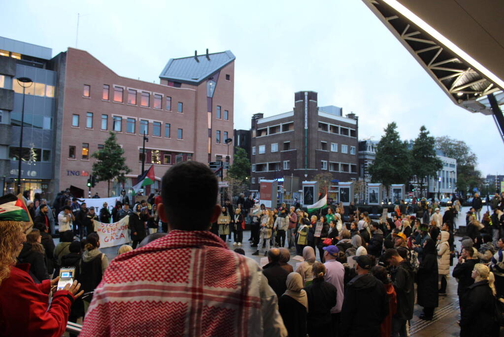 Vreedzaam protest door Pro-Palestina demonstranten