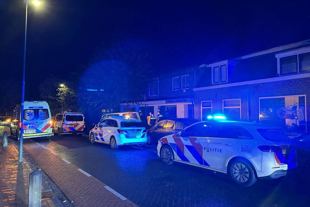 Twee personen zwaargewond bij steekincident in woning