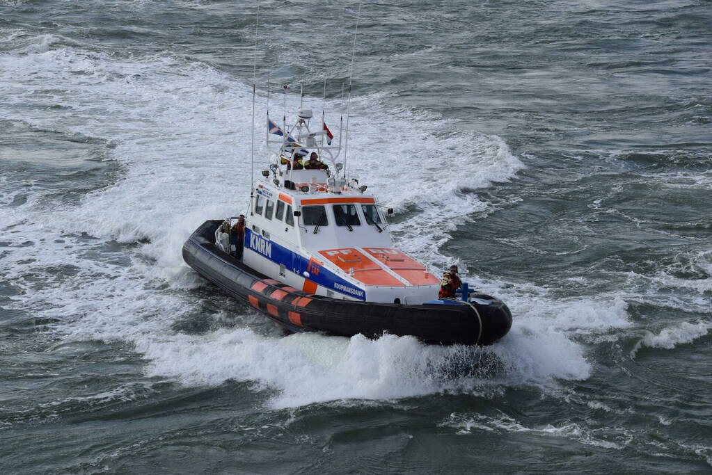 Grote zoekactie nadat stropers van Oosterscheldekering klimmen