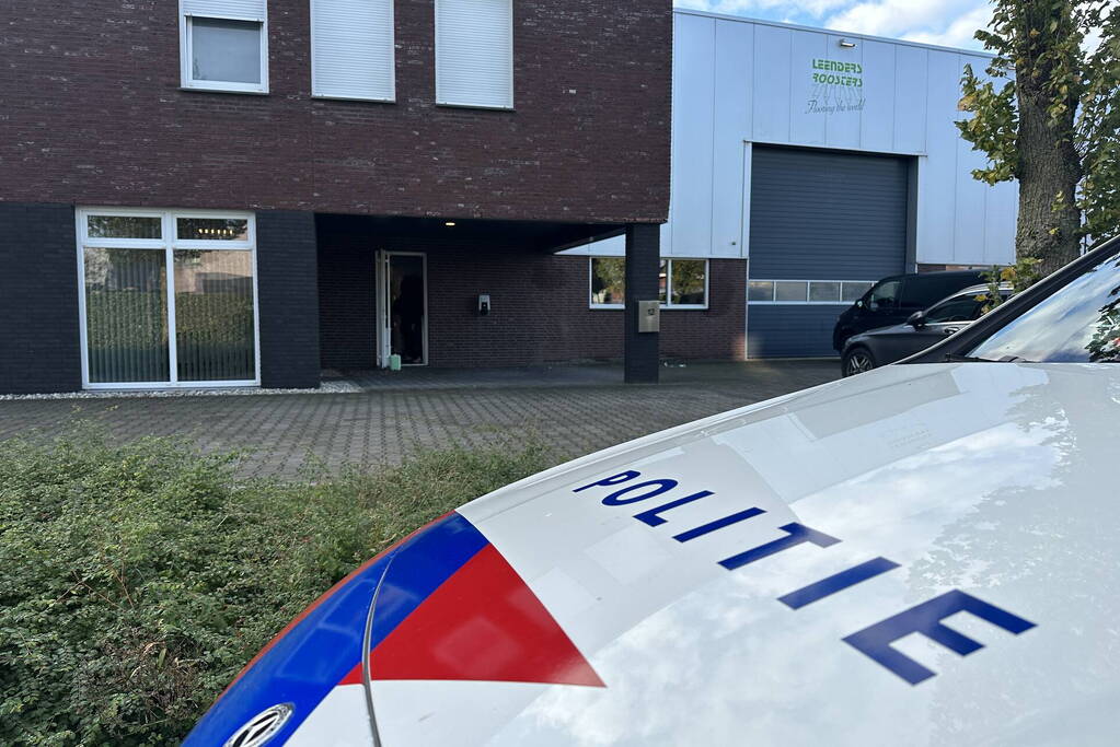 Speciaal politieteam valt pand binnen