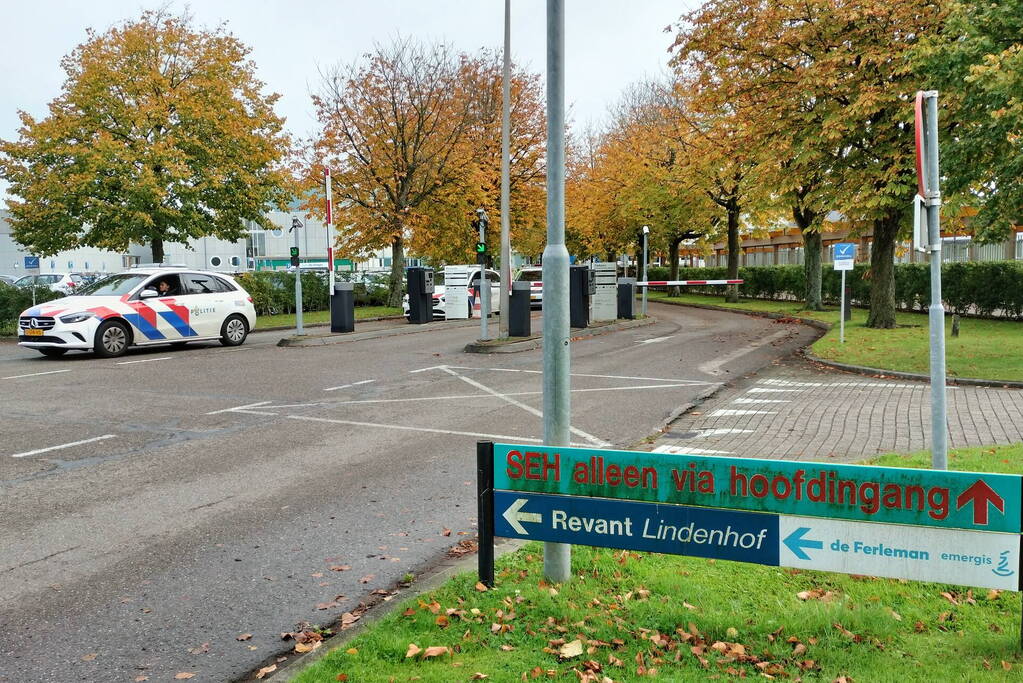 Hulpdiensten groots ingezet voor brandmelding in ziekenhuis