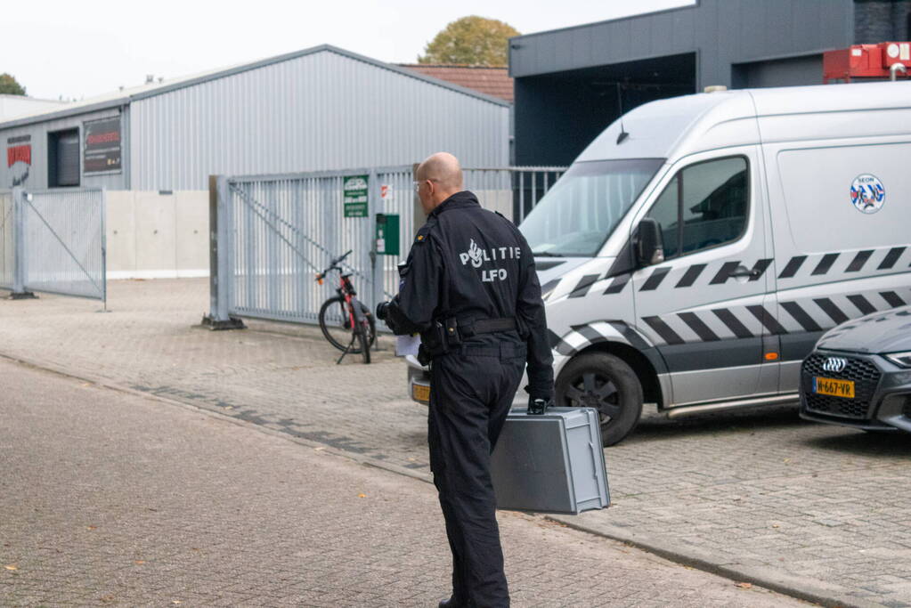 Grote hoeveelheid chemicaliën gevonden in bedrijfspand