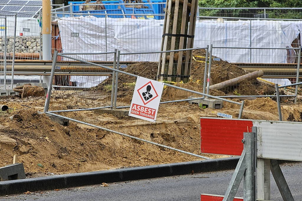Asbest aangetroffen bij aanleg Parklaan