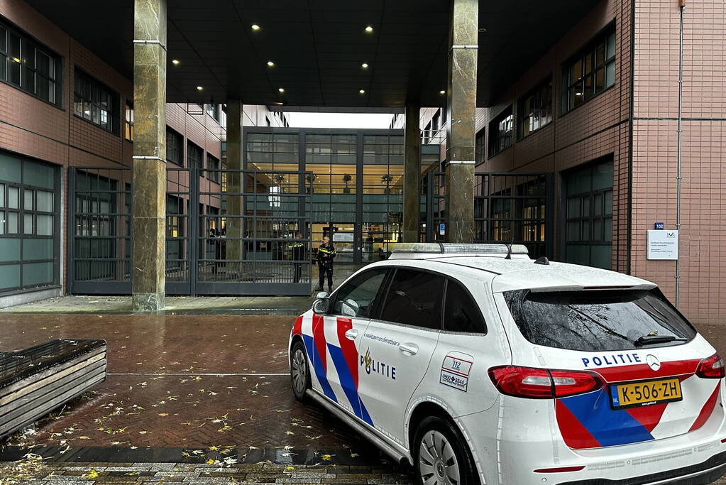 Rechtbank ontruimd vanwege brandende fiets in parkeergarage