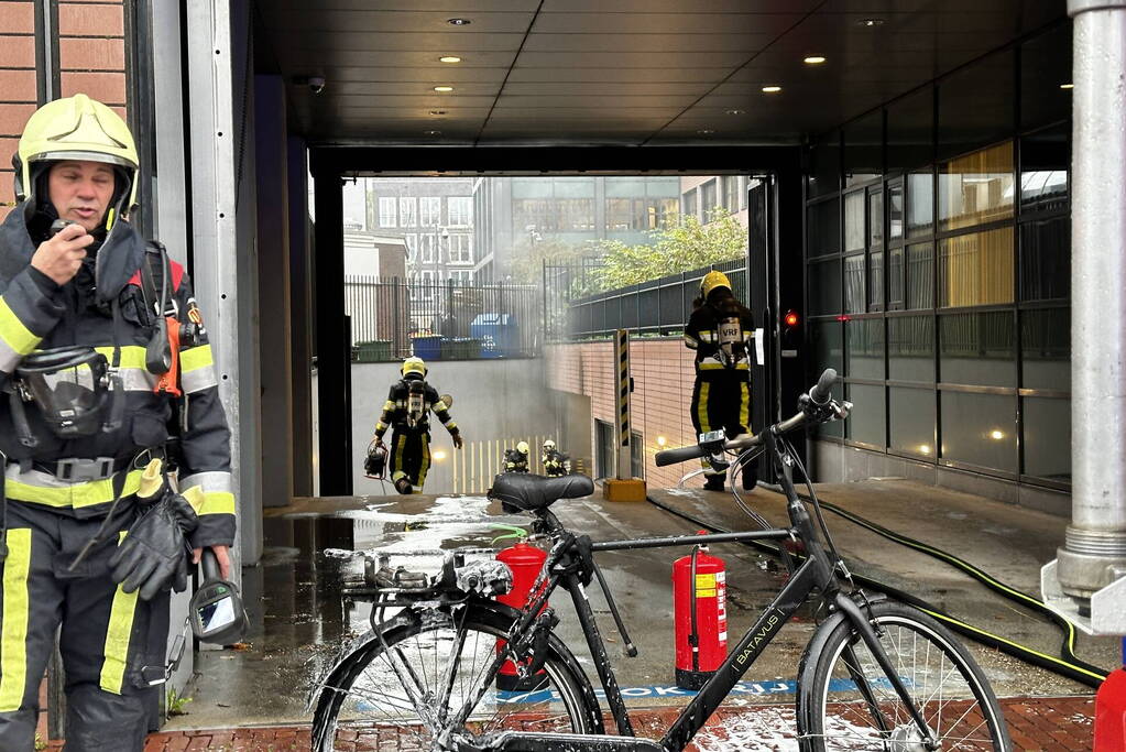 Rechtbank ontruimd vanwege brandende fiets in parkeergarage
