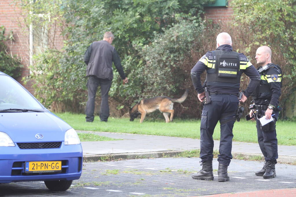 Schietpartij politie is op zoek naar verdachte
