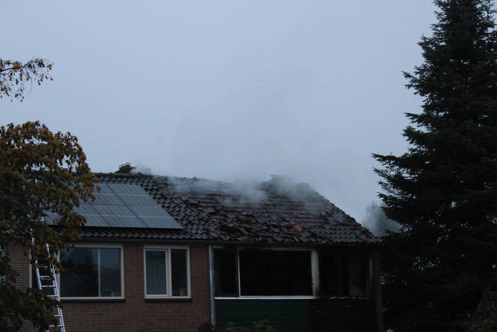 Uitslaande brand in woning