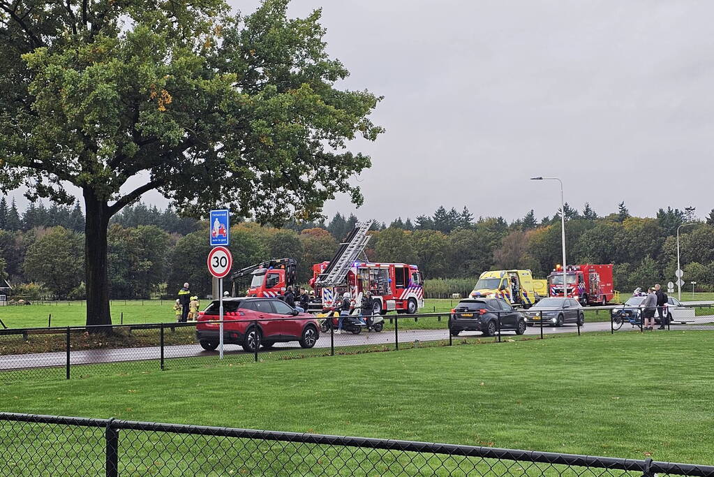 Persoon bekneld bij ernstig eenzijdig ongeval