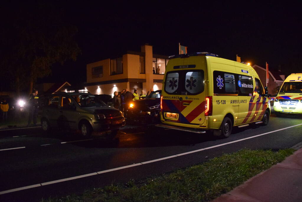 Persoon gewond bij ongeval tussen twee voertuigen