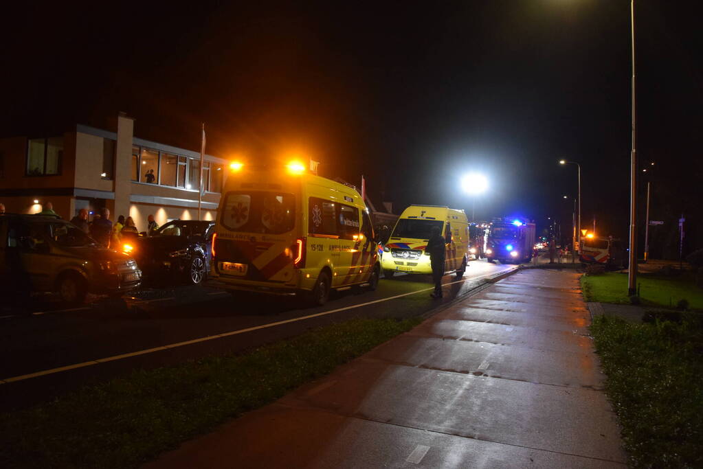 Persoon gewond bij ongeval tussen twee voertuigen